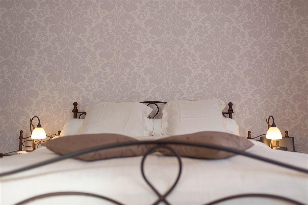 Bariseele B&B (Adults Only) บรูจส์ ภายนอก รูปภาพ